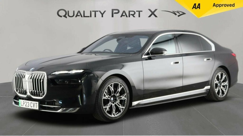 BMW i7 Saloon Black #3
