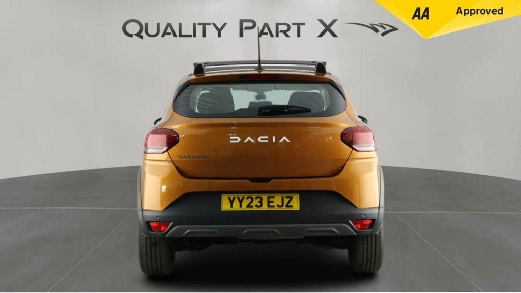 Dacia Sandero Stepway Hatchback Orange #5