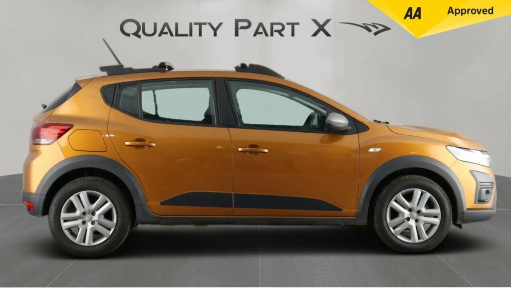 Dacia Sandero Stepway Hatchback YY23EJZ Orange #4