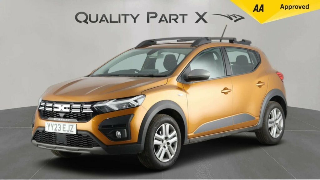 Dacia Sandero Stepway Hatchback Orange #3