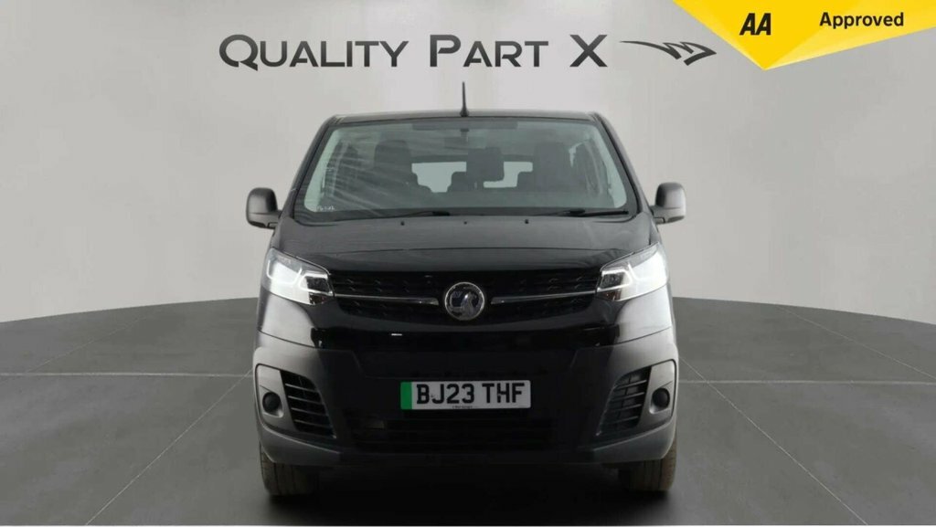Vauxhall Vivaro Mpv BJ23THF Black #2