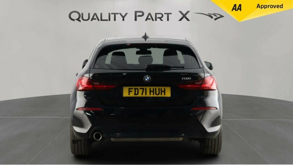 BMW 1 Series Hatchback FD71HUH Black #5