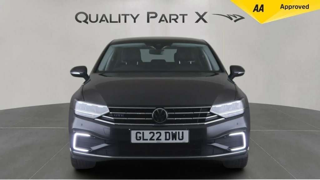 Volkswagen Passat Saloon Grey #2