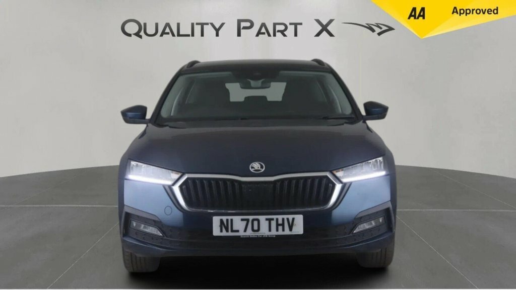 Skoda Octavia Estate NL70THV Blue #2