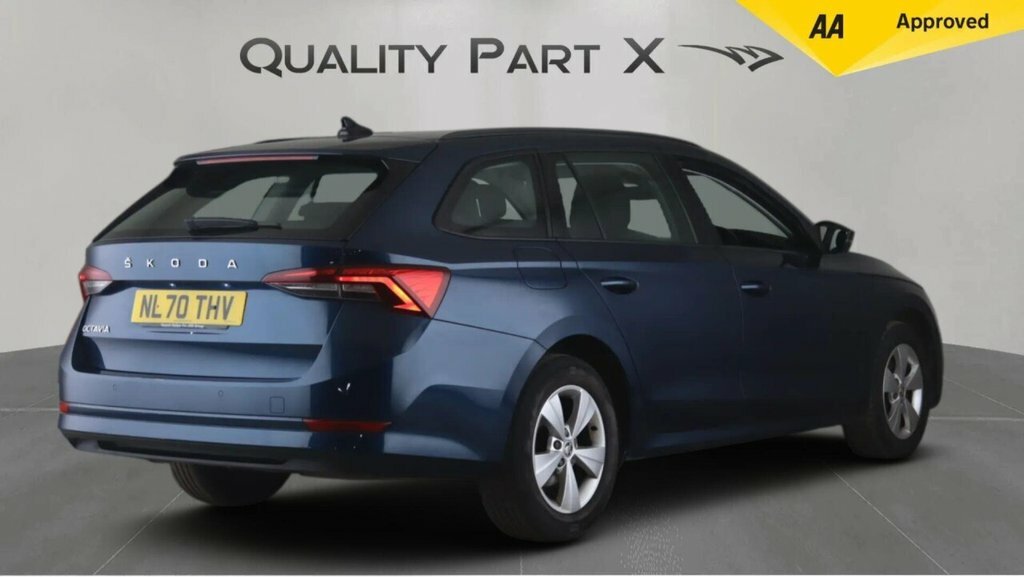 Skoda Octavia Estate NL70THV Blue #6