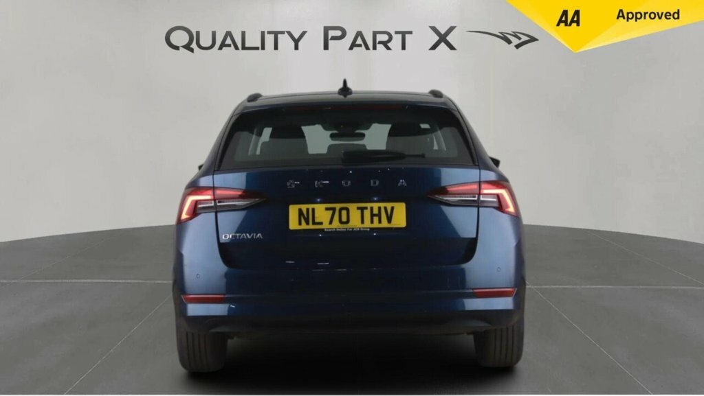 Skoda Octavia Estate NL70THV Blue #5