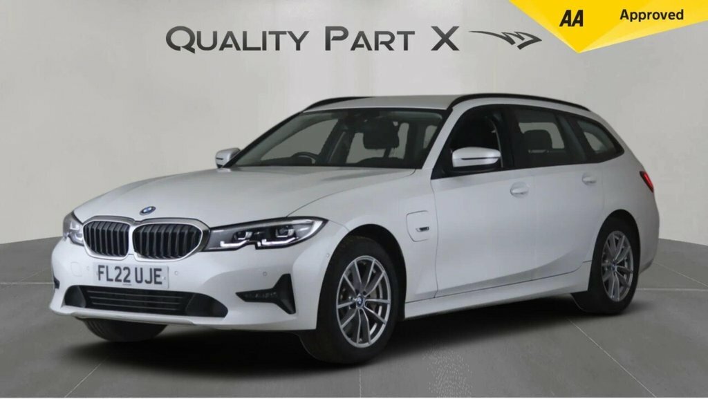 BMW 3 Series Estate FL22UJE White #2