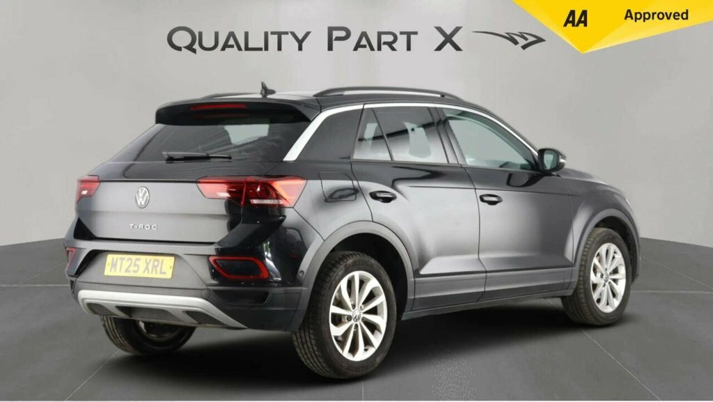 Volkswagen T-Roc Suv MT25XRL Black #5