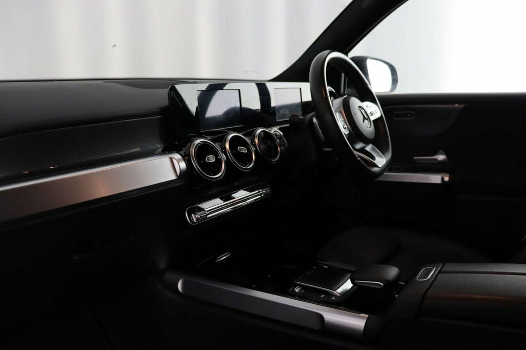 Mercedes-Benz GLB Class Suv Black #7