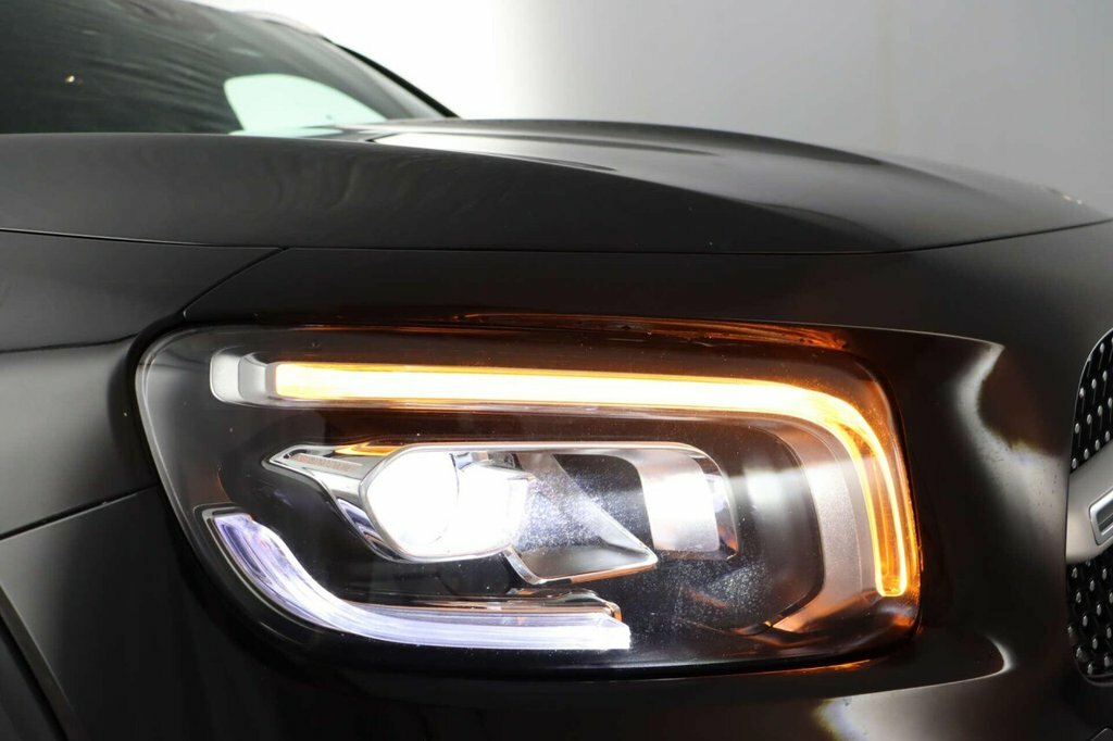 Mercedes-Benz GLB Class Suv Black #30