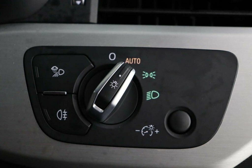 Audi A4 A4 S Line 35 Tfsi Mhev S-a Blue #19