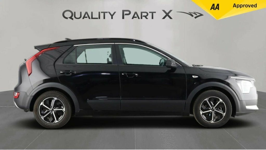 Kia Niro Suv Black #4