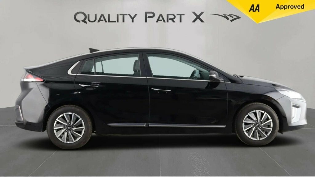 Hyundai Ioniq Hatchback LL22FUJ Black #4