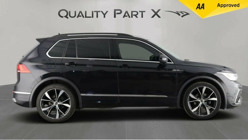 Volkswagen Tiguan Suv LL70MWP Black #4