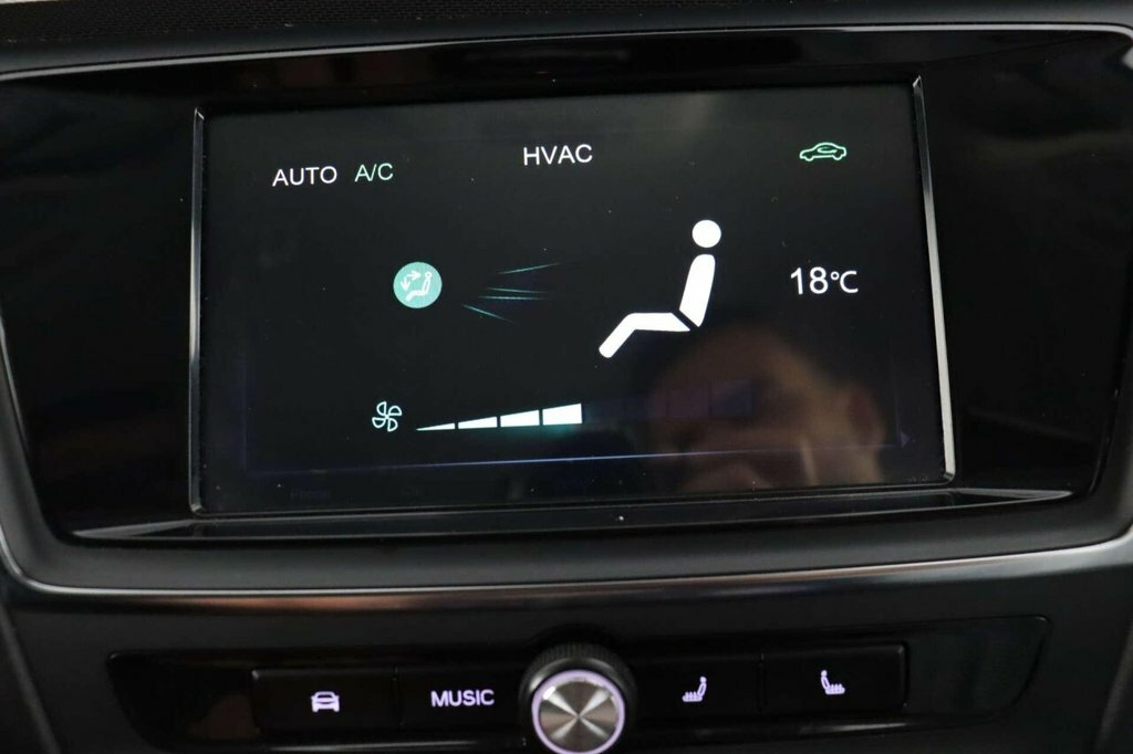 MG MG5 115Kw Exclusive 52.5Kwh Black #39