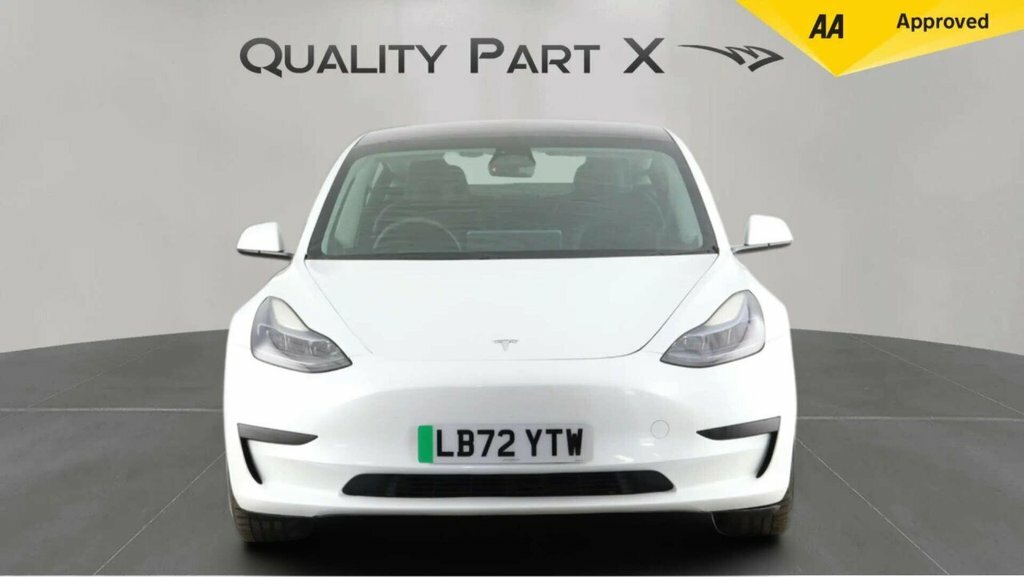 Tesla Model 3 Saloon LB72YTW White #2