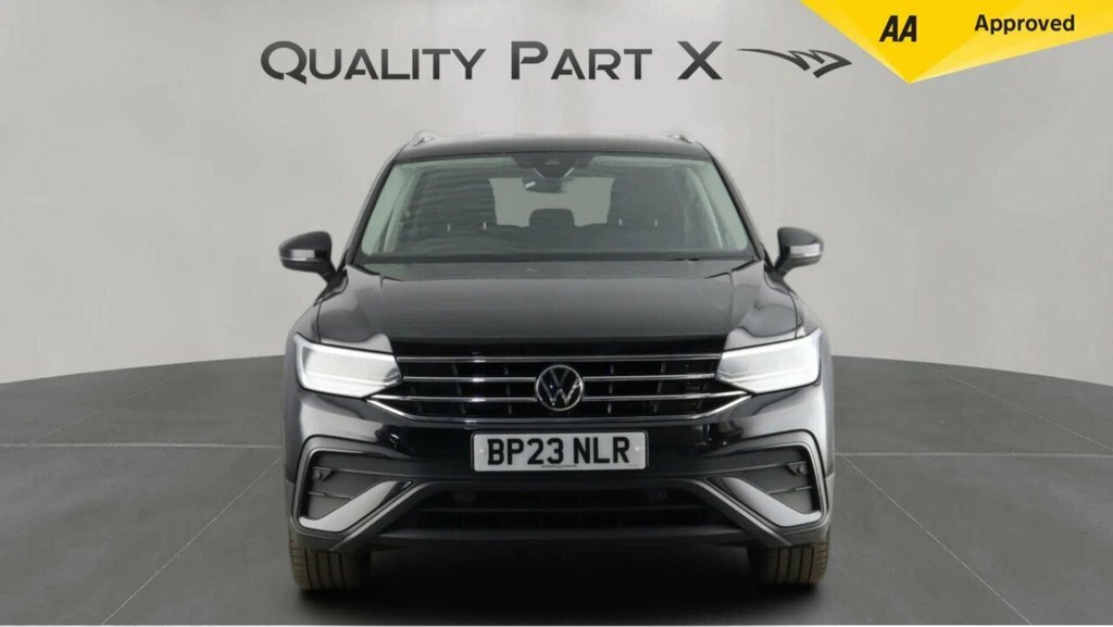 Volkswagen Tiguan Allspace Suv BP23NLR Black #2