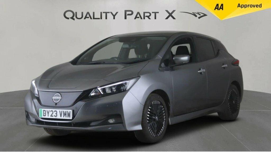 Nissan Leaf Hatchback Grey #3