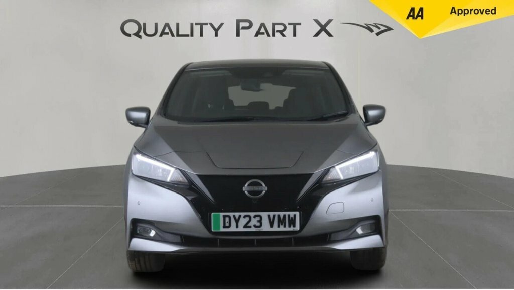 Nissan Leaf Hatchback Grey #2