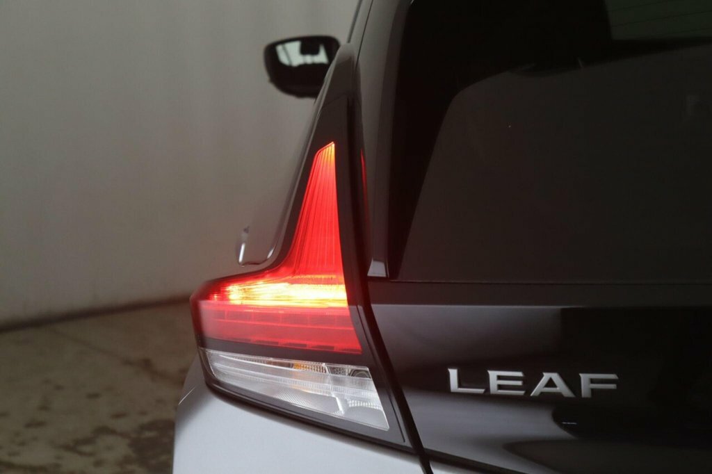 Nissan Leaf 39Kwh N-connecta Blue #10
