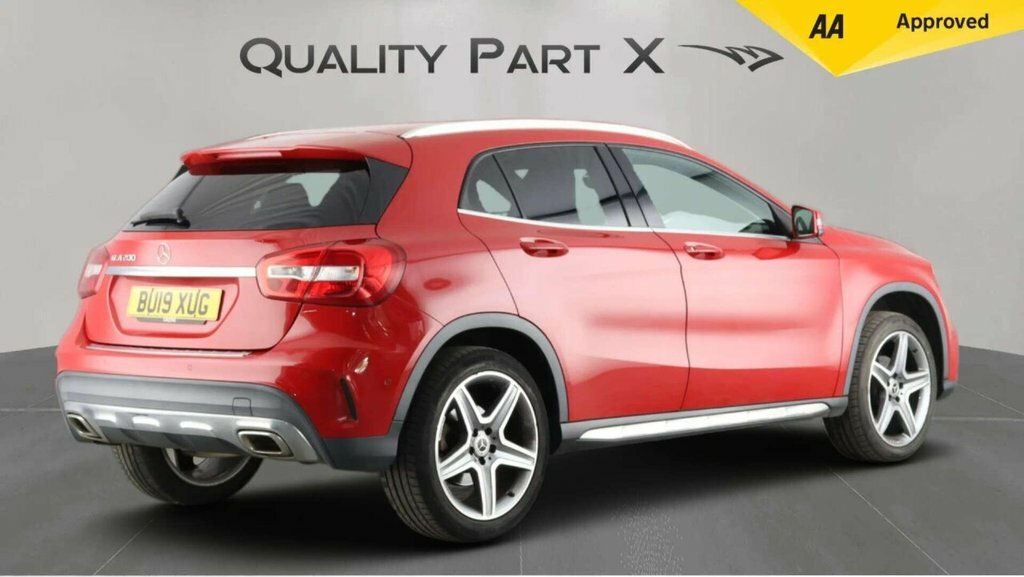 Mercedes-Benz GLA Class Gla 200 Amg Line Executive BU19XUG Red #3