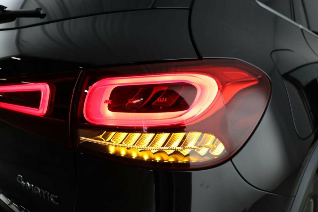 Mercedes-Benz EQA Eqa 350 Amg Lne Premium 4 Black #31