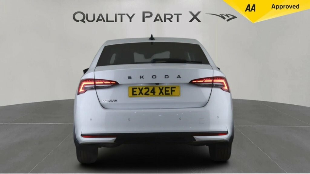 Skoda Octavia Hatchback EX24XEF White #6