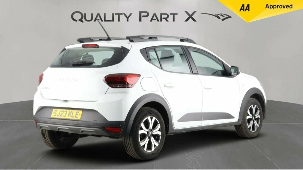 Dacia Sandero Stepway Hatchback SJ23KLE White #5