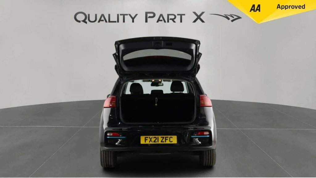 Kia e-Niro 64Kwh 4 Suv 201 Bhp White #9