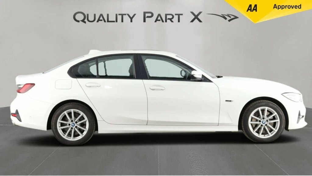 BMW 3 Series Saloon PL21ZZG White #4