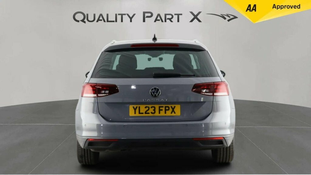Volkswagen Passat Estate Grey #6