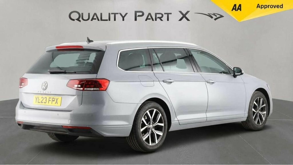 Volkswagen Passat Estate Grey #5