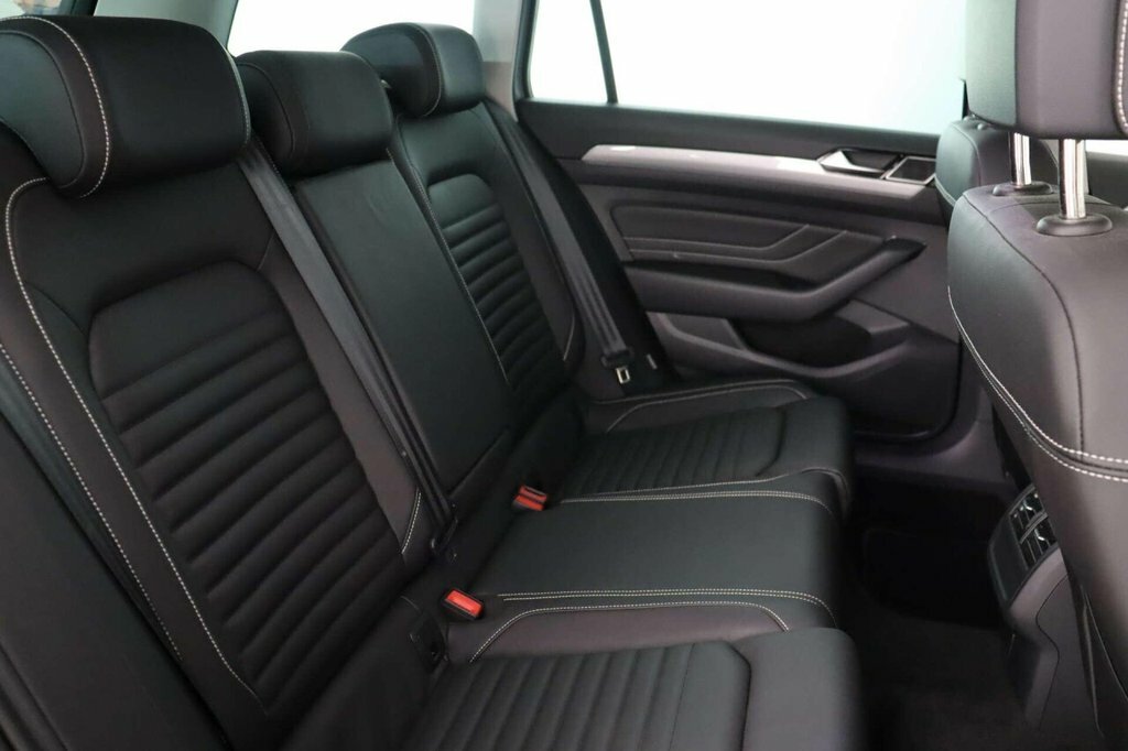 Volkswagen Passat 2.0 Tdi Evo Scr Sel Dsg Red #13