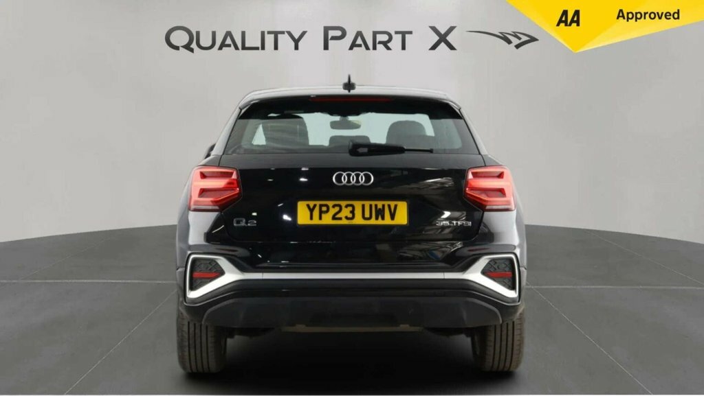Audi Q2 Suv YP23UWV Black #6