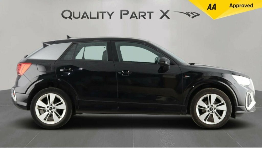 Audi Q2 Suv MK23FHO Black #4
