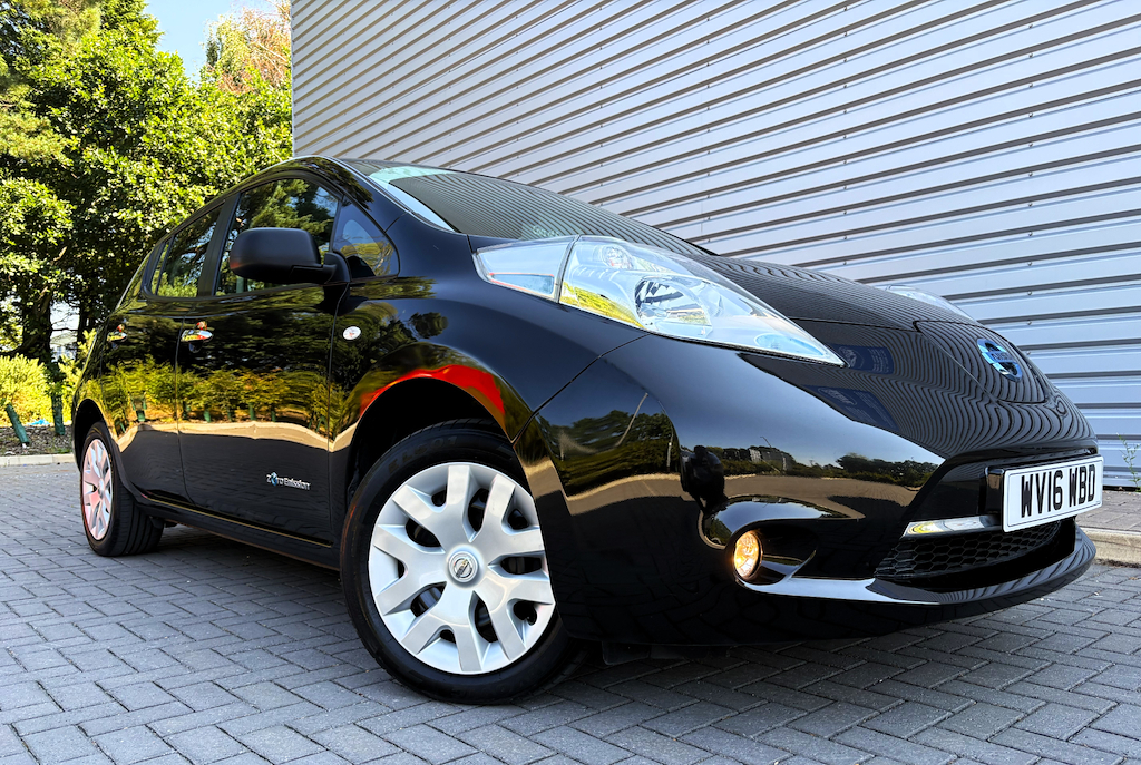 Nissan Leaf Visia Good Spec Car Only Covered 23000 Mi Black #2
