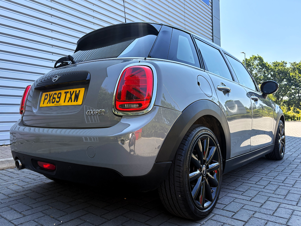 Mini Hatch Classic 1.5 Mk11 Face Lift Model Great Spec And Co PX69TXW Grey #4