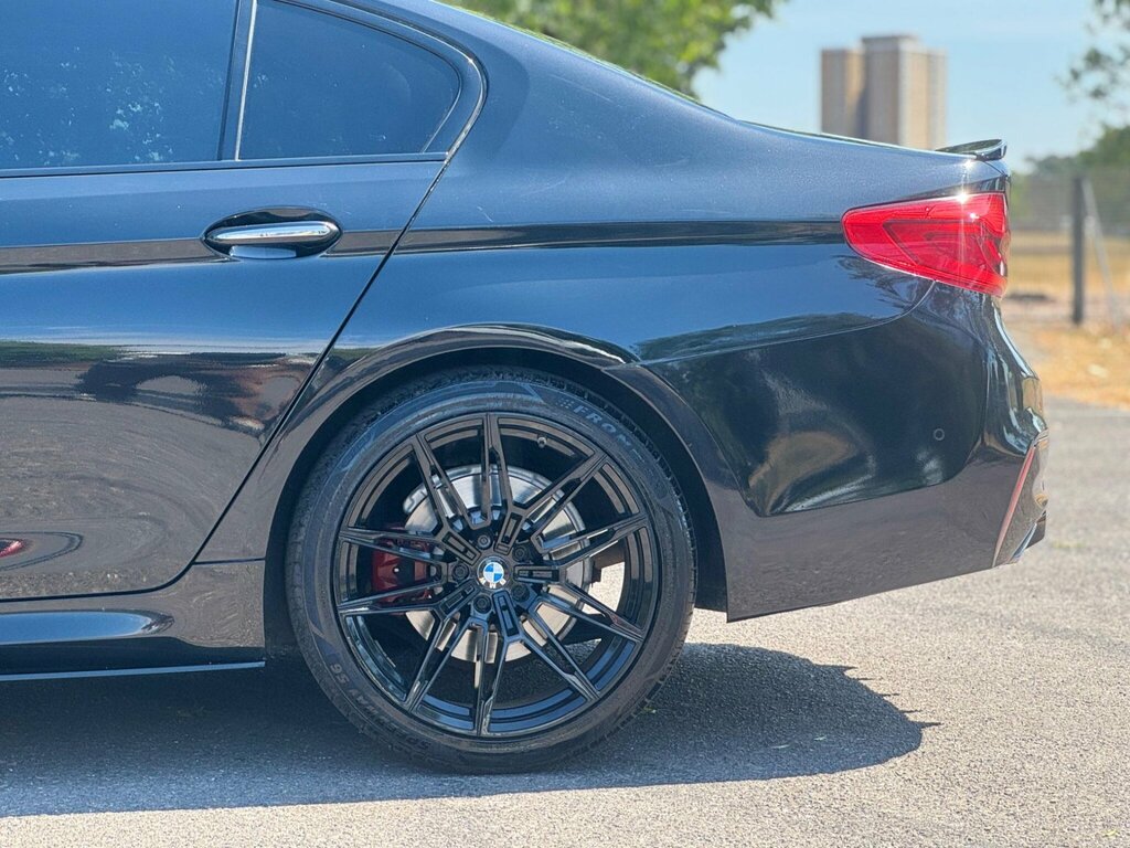 BMW 5 Series M Sport White #37