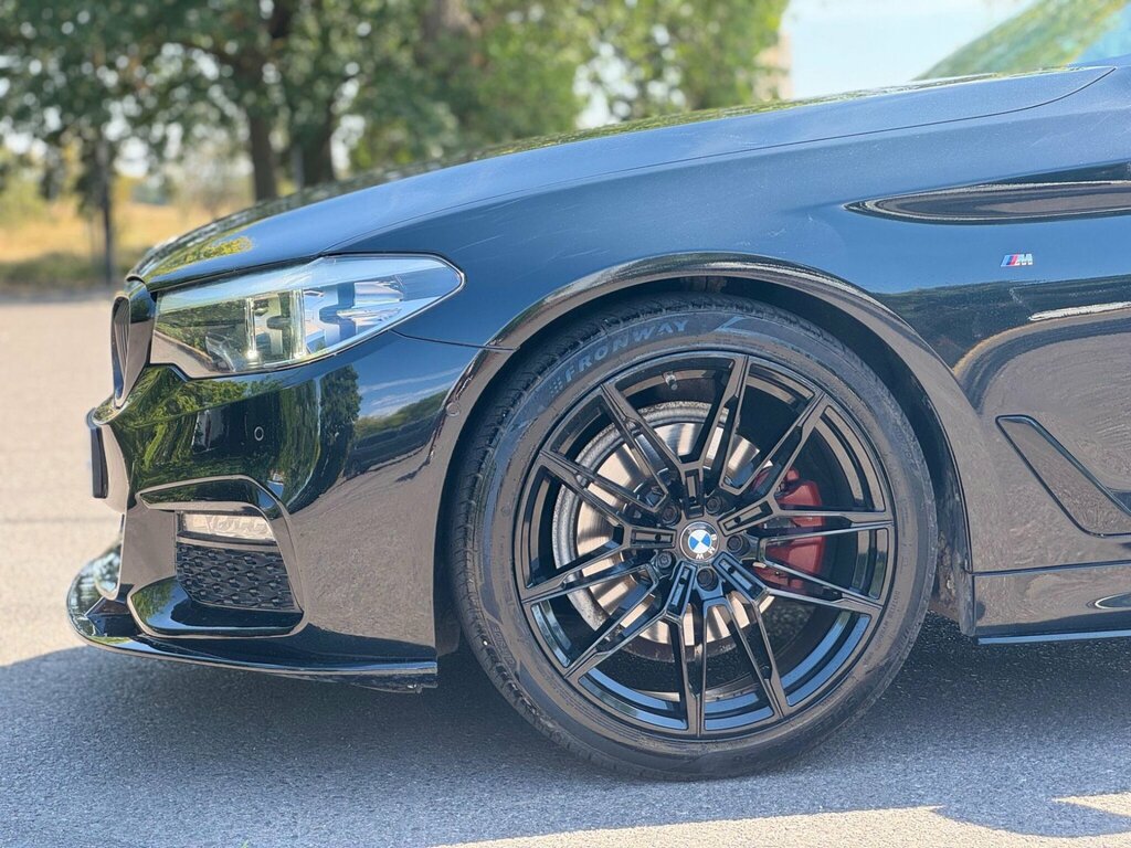 BMW 5 Series M Sport White #36