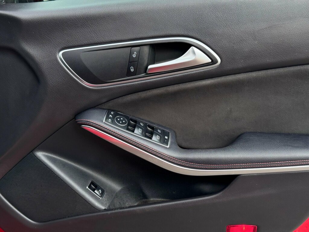 Mercedes-Benz CLA Class Cla 200D Amg Line Tip Red #29
