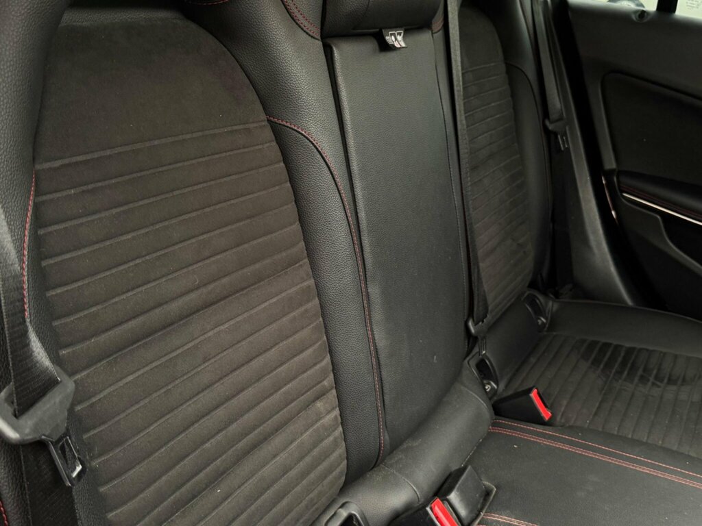 Mercedes-Benz CLA Class Cla 200D Amg Line Tip Red #17