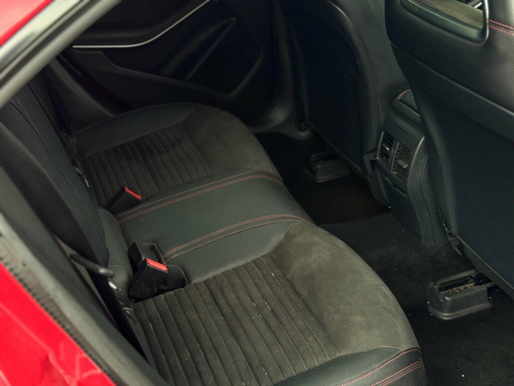Mercedes-Benz CLA Class Cla 200D Amg Line Tip Red #20