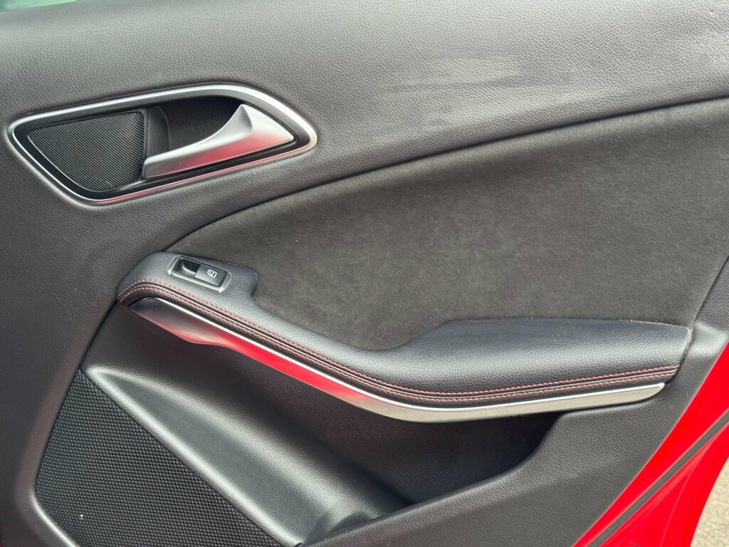 Mercedes-Benz CLA Class Cla 200D Amg Line Tip Red #31