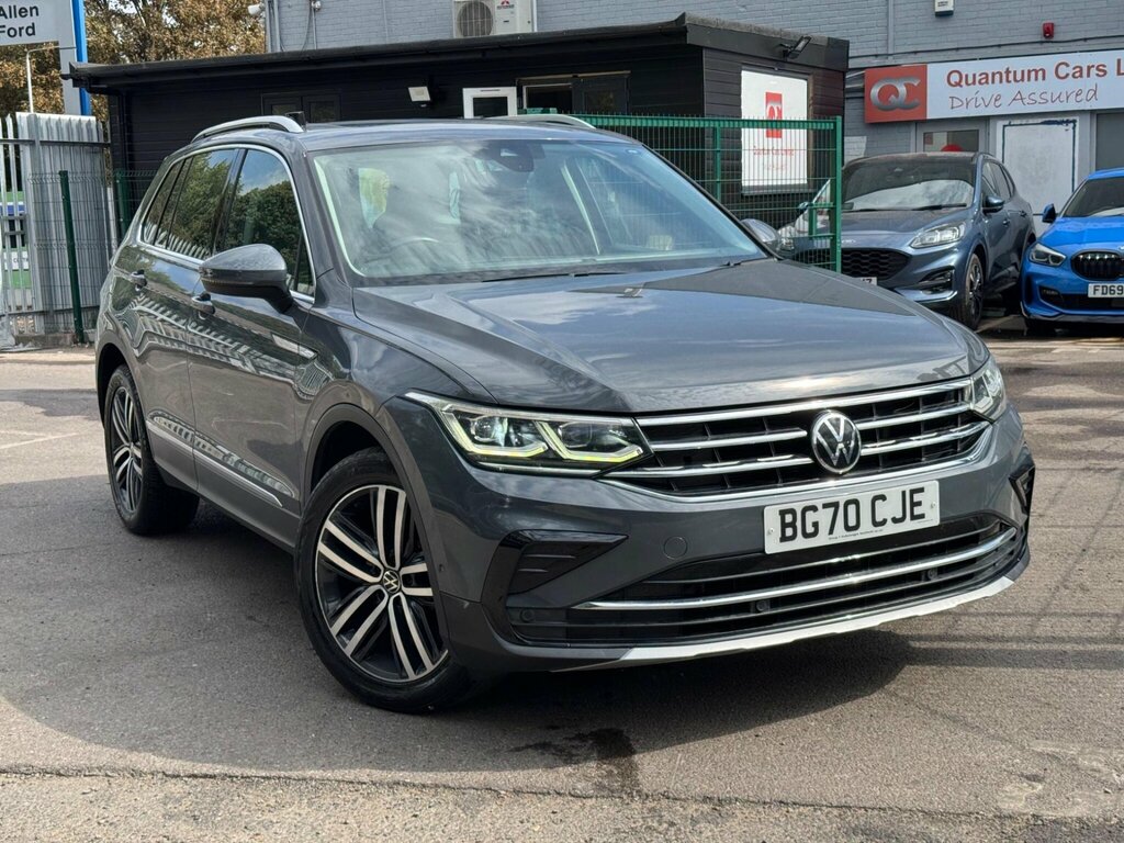 Volkswagen Tiguan R-line Tech Black #1