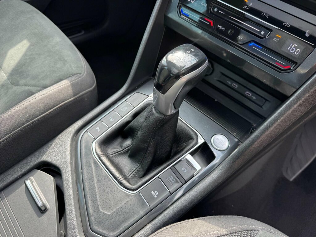 Volkswagen Tiguan R-line Tech Black #13