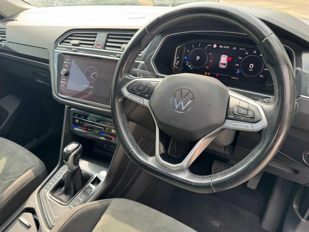 Volkswagen Tiguan R-line Tech Black #10