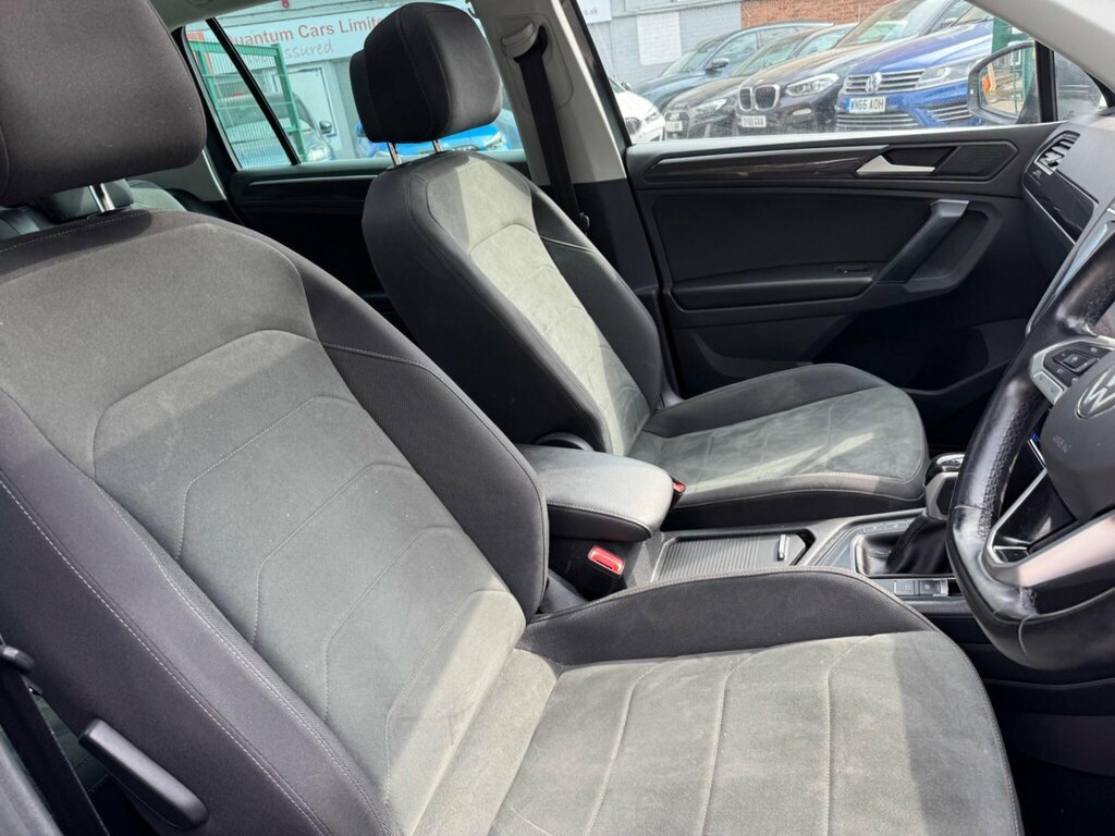 Volkswagen Tiguan R-line Tech Black #11