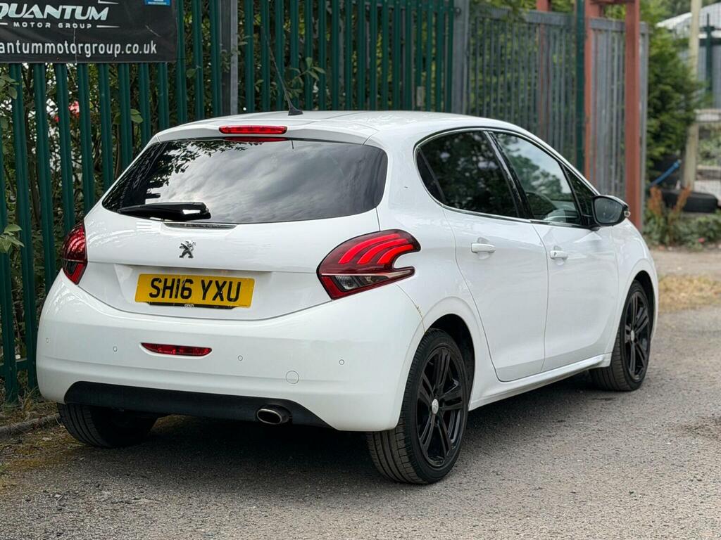 Peugeot 208 1.2 Puretech Gt Line Euro 6 Ss White #6