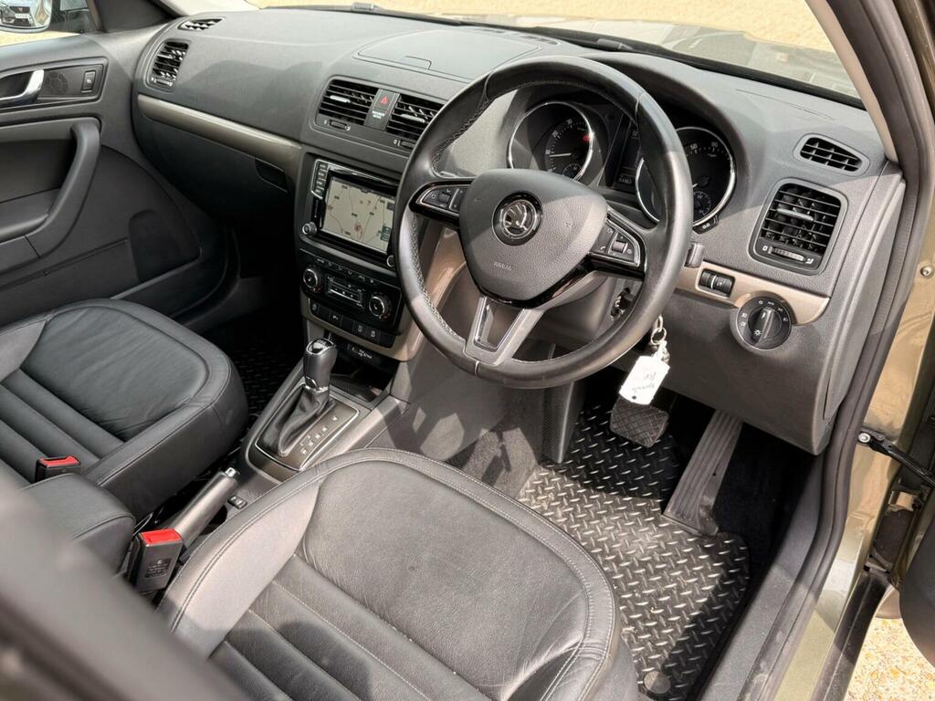 Skoda Yeti 1.2 Tsi Se L Drive Outdoor Dsg Euro 6 Ss Green #2