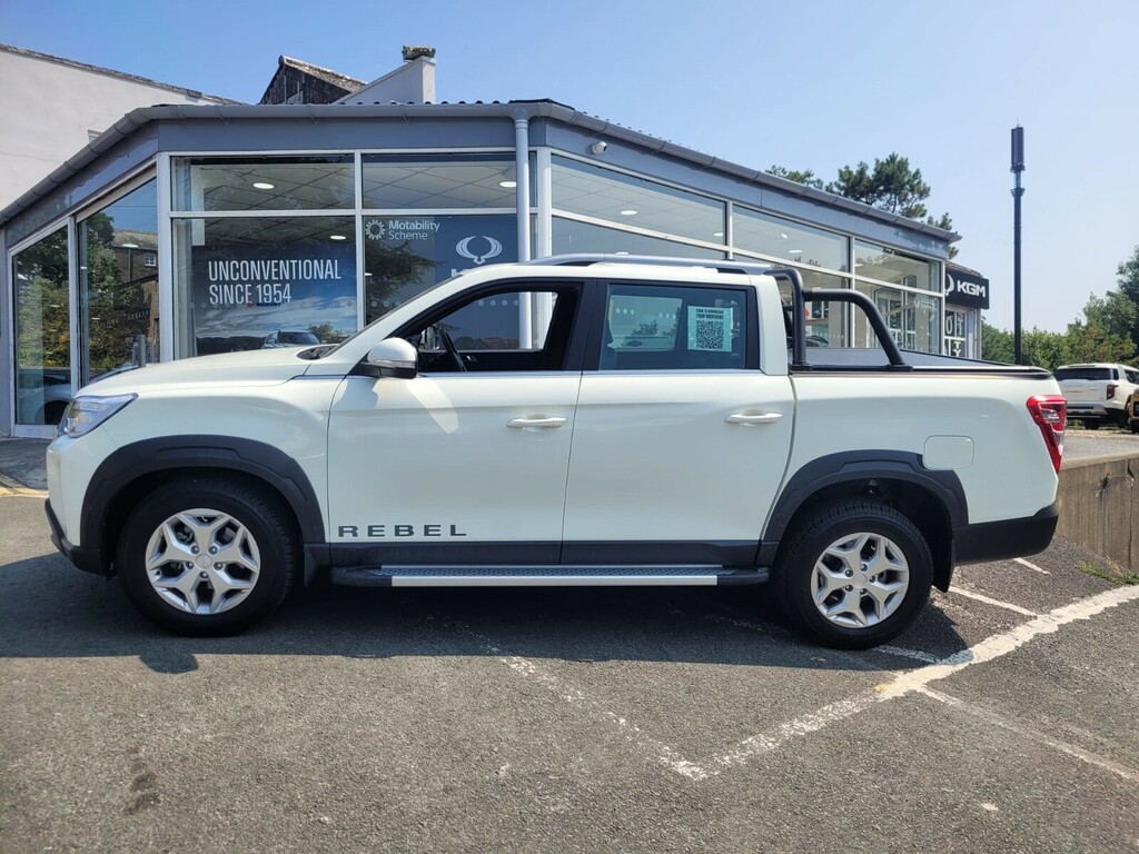 SsangYong Musso 2.2 Double Cab Pick Up Rebel White #4